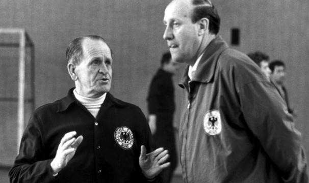 开云官网-【德意比较学·德国篇】世袭制，庸帅也能出成绩